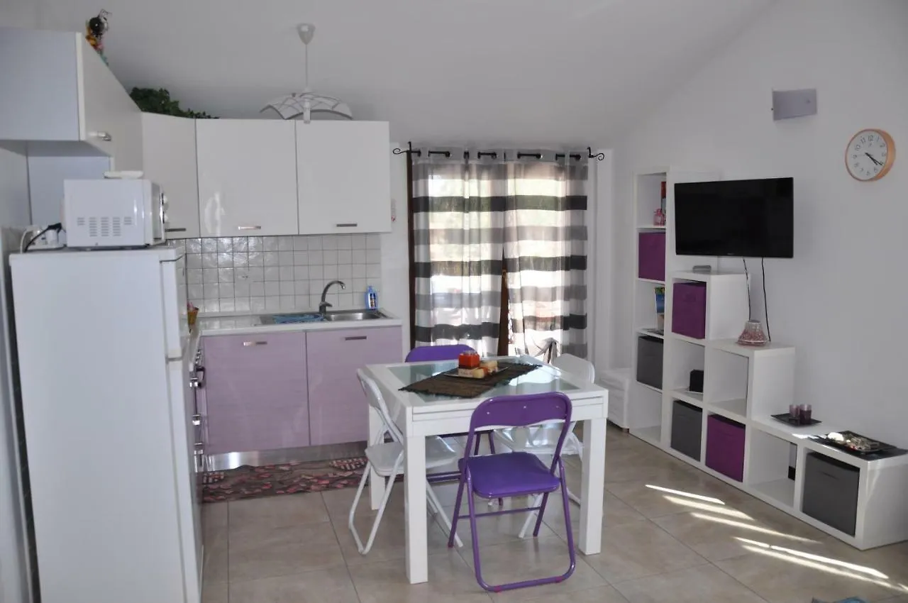 Da Noi Apartment Olmedo 0*,
